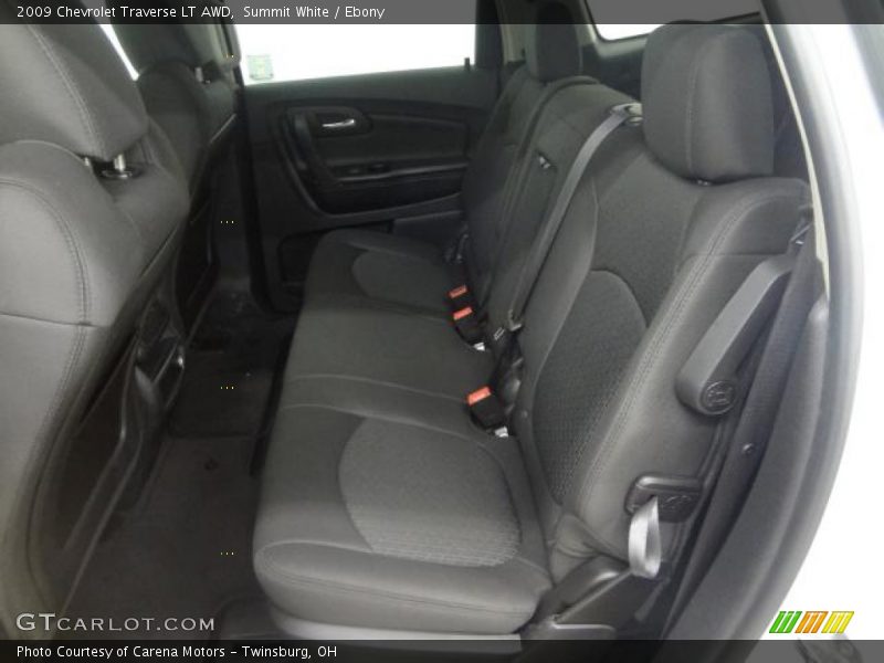 Summit White / Ebony 2009 Chevrolet Traverse LT AWD