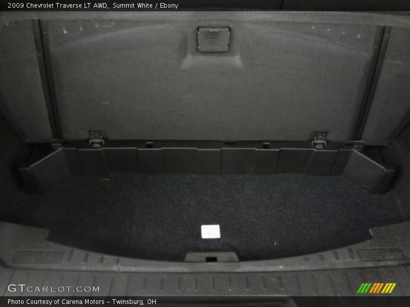 Summit White / Ebony 2009 Chevrolet Traverse LT AWD