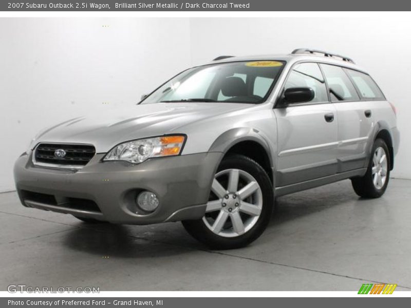 Front 3/4 View of 2007 Outback 2.5i Wagon