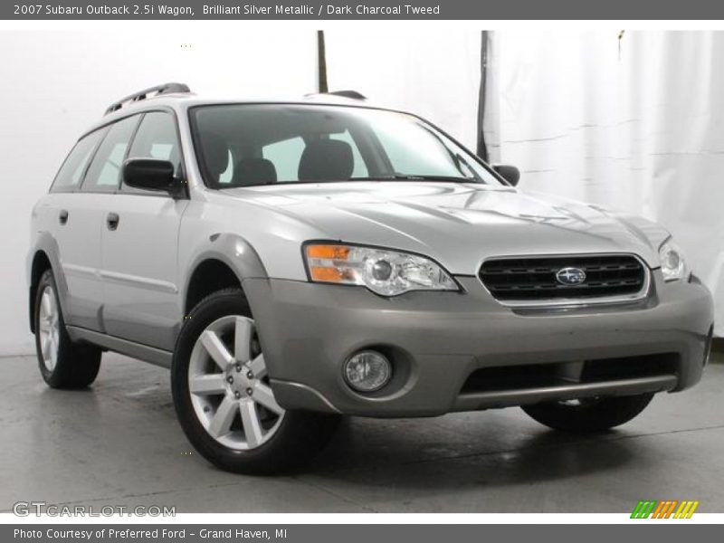Brilliant Silver Metallic / Dark Charcoal Tweed 2007 Subaru Outback 2.5i Wagon