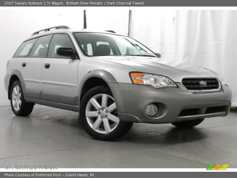 Brilliant Silver Metallic / Dark Charcoal Tweed 2007 Subaru Outback 2.5i Wagon