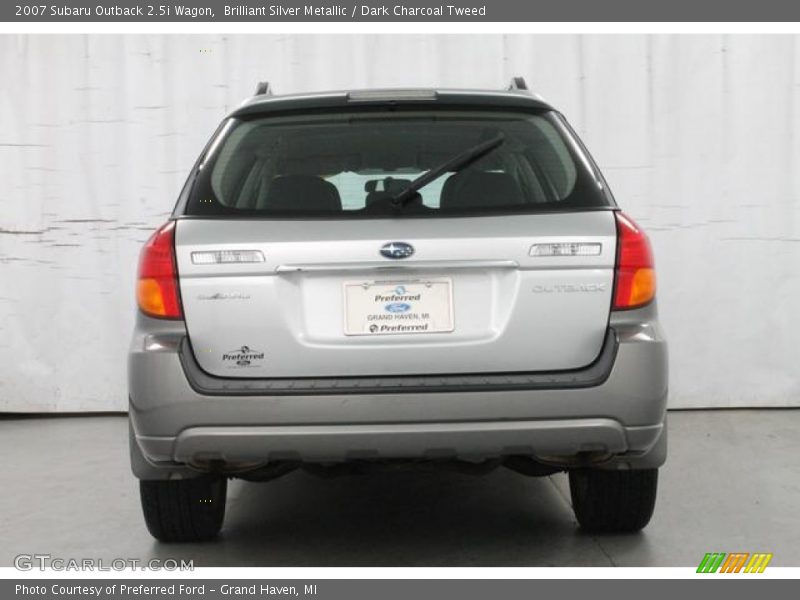 Brilliant Silver Metallic / Dark Charcoal Tweed 2007 Subaru Outback 2.5i Wagon