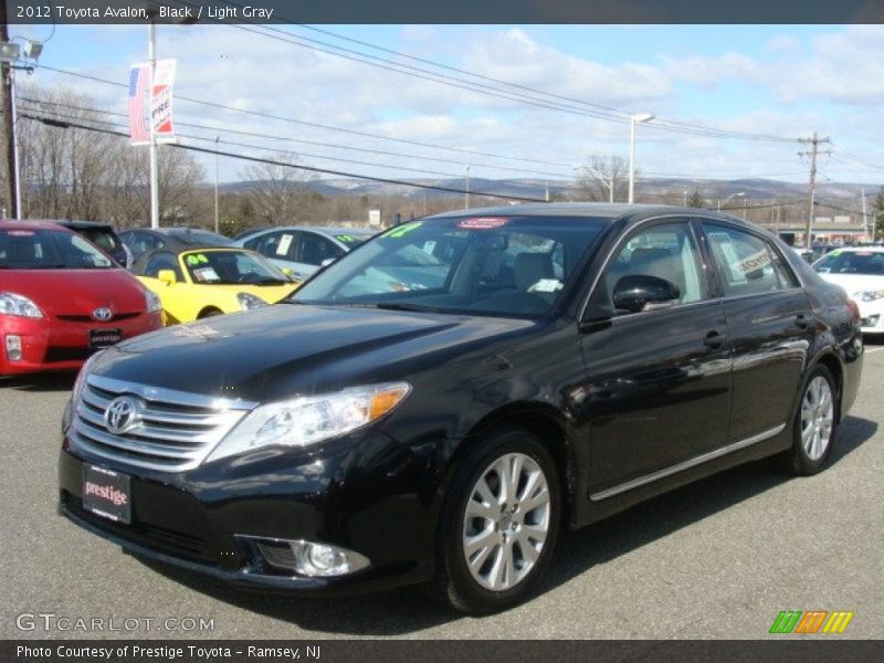 Black / Light Gray 2012 Toyota Avalon