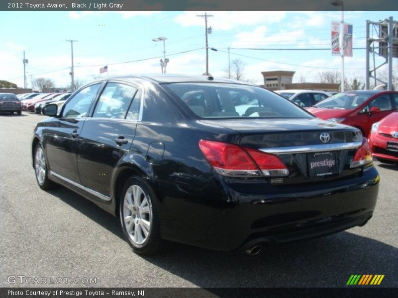 Black / Light Gray 2012 Toyota Avalon