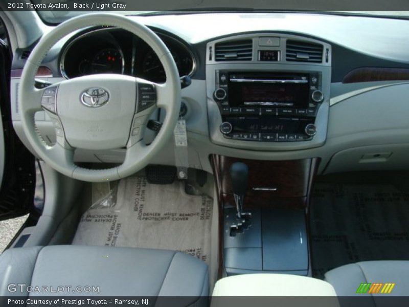 Black / Light Gray 2012 Toyota Avalon