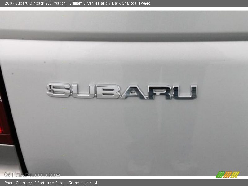 Brilliant Silver Metallic / Dark Charcoal Tweed 2007 Subaru Outback 2.5i Wagon