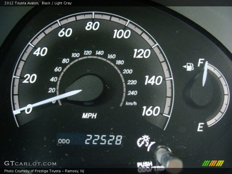 Black / Light Gray 2012 Toyota Avalon