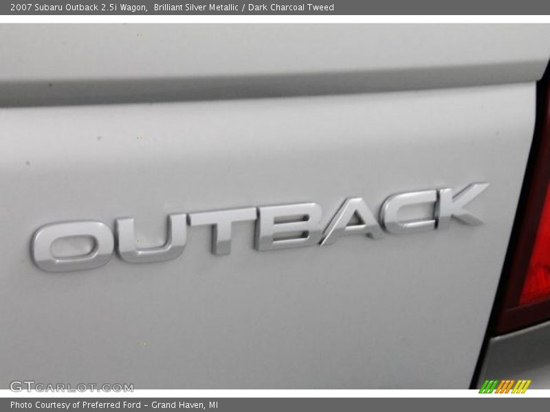 Brilliant Silver Metallic / Dark Charcoal Tweed 2007 Subaru Outback 2.5i Wagon