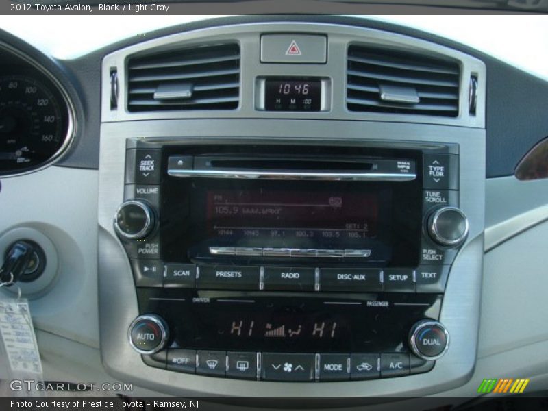 Black / Light Gray 2012 Toyota Avalon