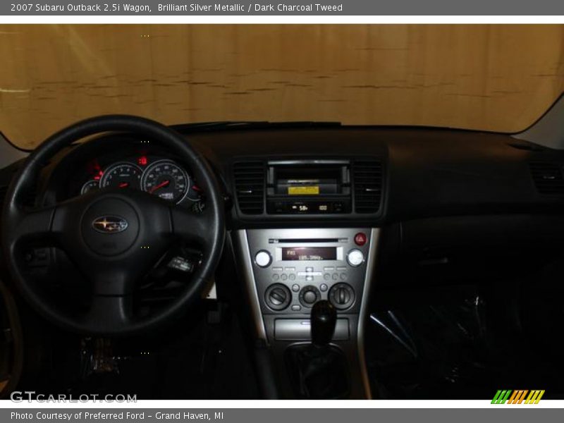 Brilliant Silver Metallic / Dark Charcoal Tweed 2007 Subaru Outback 2.5i Wagon