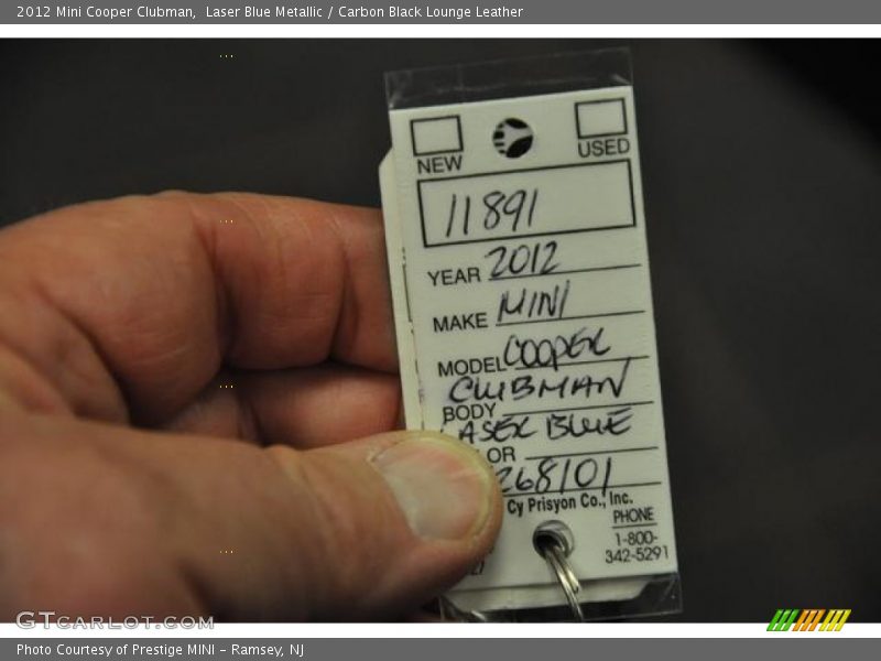 Laser Blue Metallic / Carbon Black Lounge Leather 2012 Mini Cooper Clubman