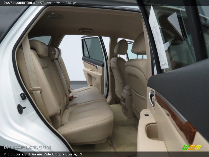 Arctic White / Beige 2007 Hyundai Santa Fe SE