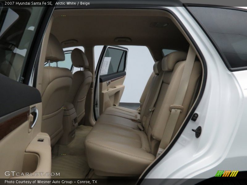 Arctic White / Beige 2007 Hyundai Santa Fe SE