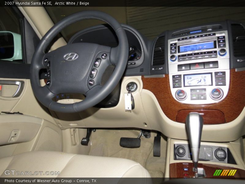 Arctic White / Beige 2007 Hyundai Santa Fe SE