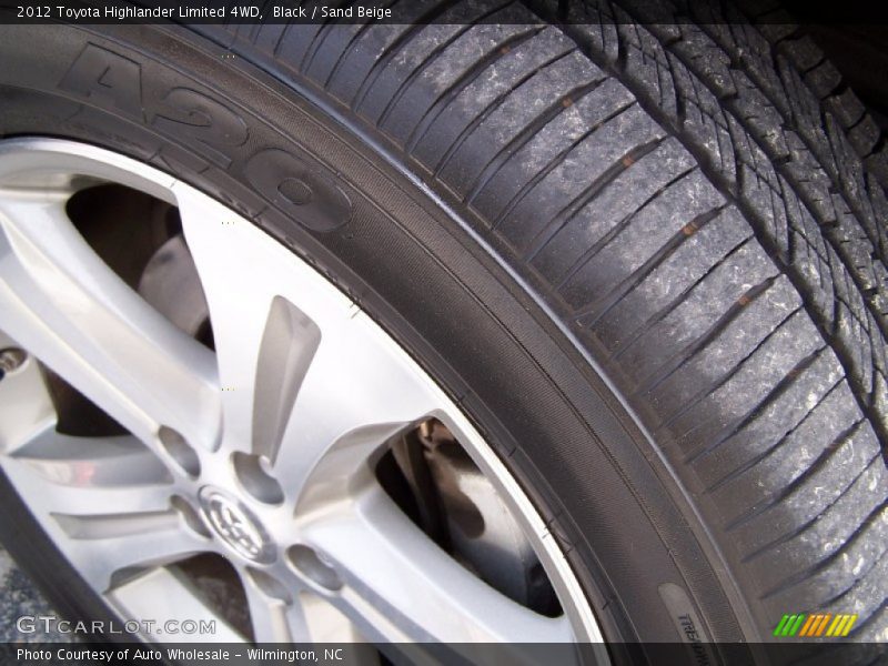 Black / Sand Beige 2012 Toyota Highlander Limited 4WD