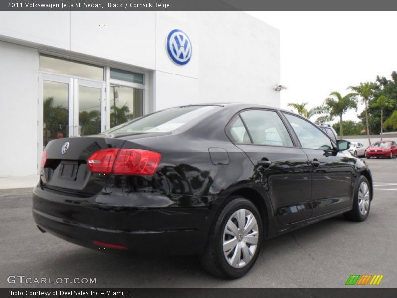 Black / Cornsilk Beige 2011 Volkswagen Jetta SE Sedan