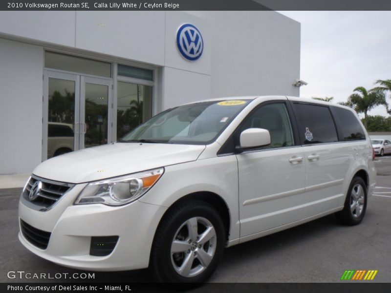 Calla Lilly White / Ceylon Beige 2010 Volkswagen Routan SE