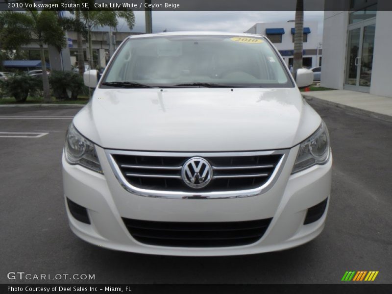 Calla Lilly White / Ceylon Beige 2010 Volkswagen Routan SE