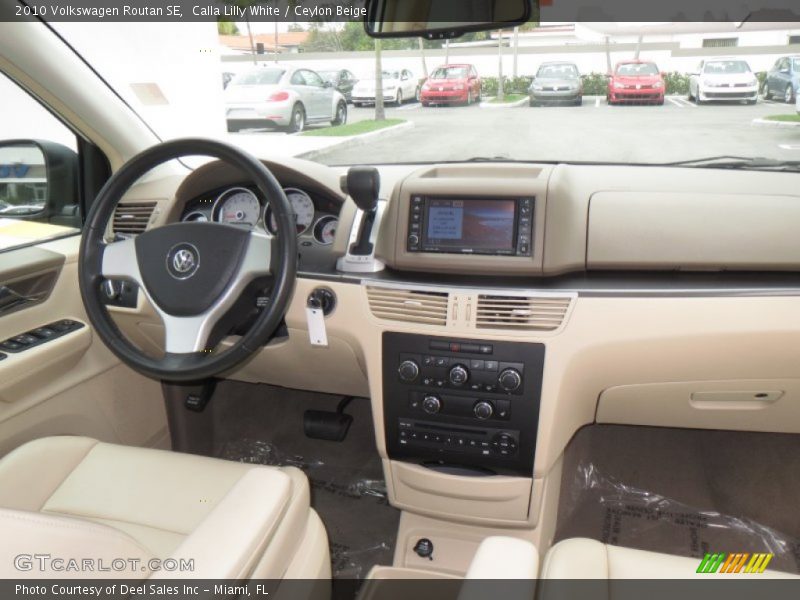 Calla Lilly White / Ceylon Beige 2010 Volkswagen Routan SE