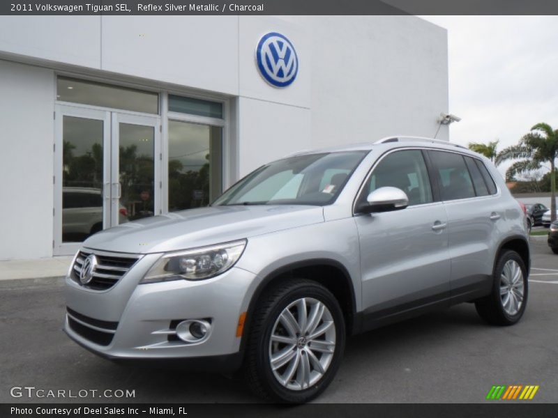 Reflex Silver Metallic / Charcoal 2011 Volkswagen Tiguan SEL