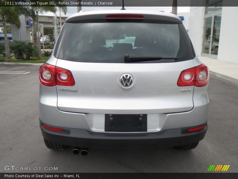 Reflex Silver Metallic / Charcoal 2011 Volkswagen Tiguan SEL
