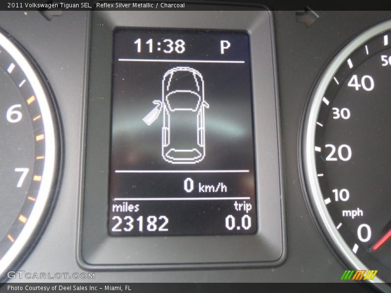 Reflex Silver Metallic / Charcoal 2011 Volkswagen Tiguan SEL