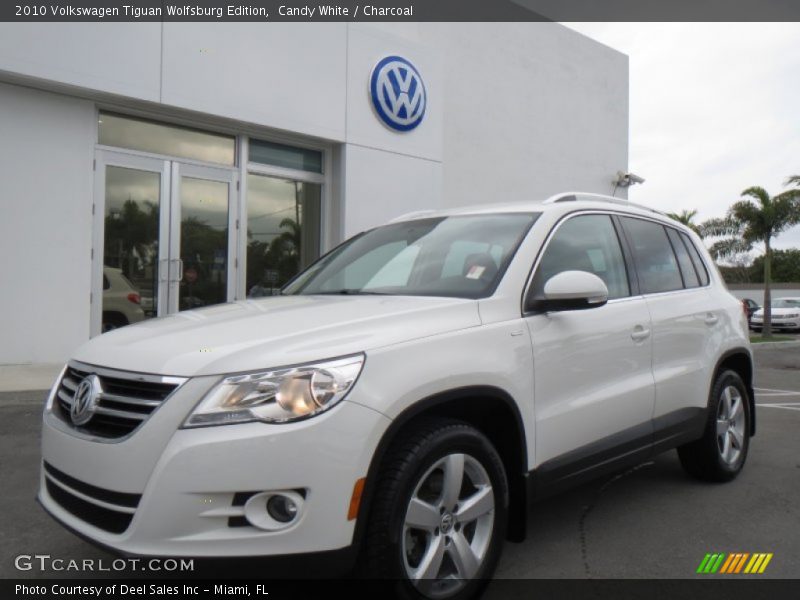Candy White / Charcoal 2010 Volkswagen Tiguan Wolfsburg Edition