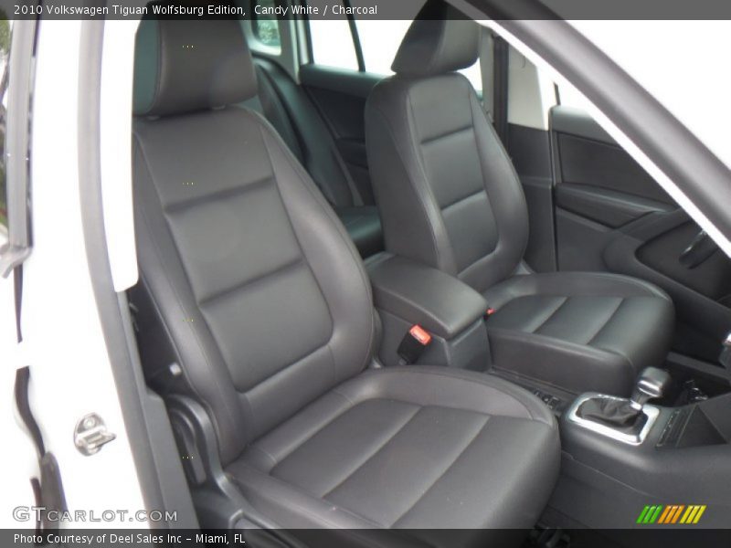 Candy White / Charcoal 2010 Volkswagen Tiguan Wolfsburg Edition
