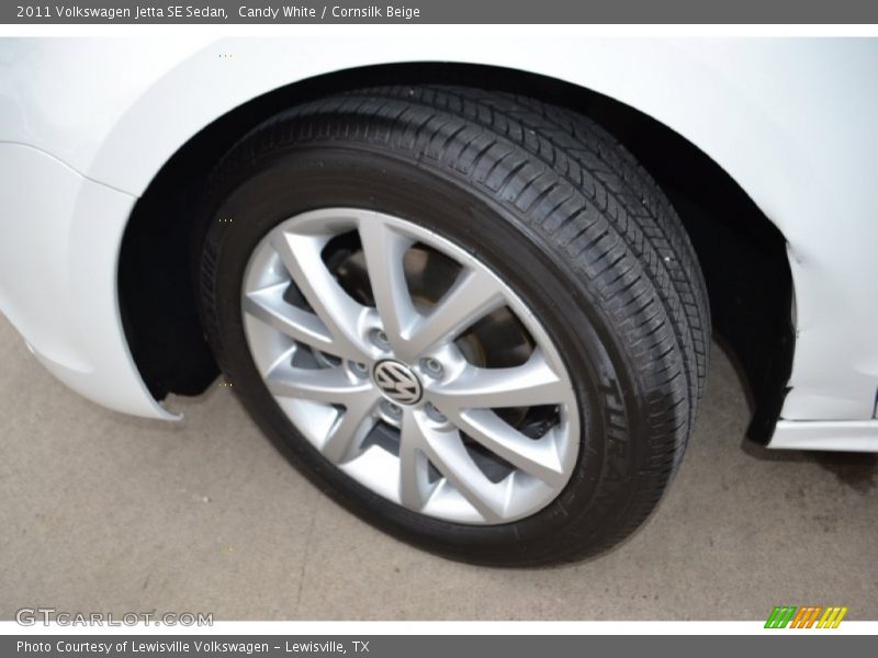 Candy White / Cornsilk Beige 2011 Volkswagen Jetta SE Sedan