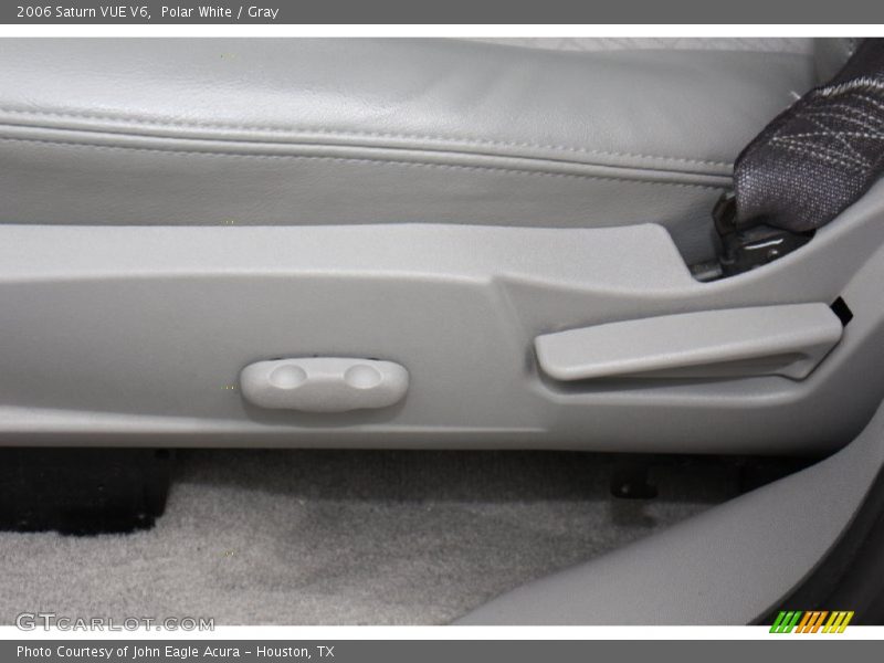 Polar White / Gray 2006 Saturn VUE V6