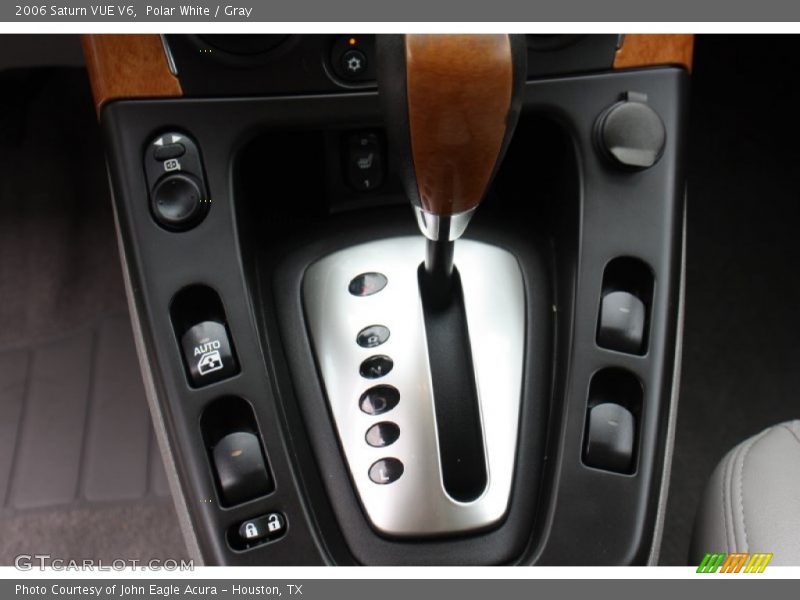 Polar White / Gray 2006 Saturn VUE V6