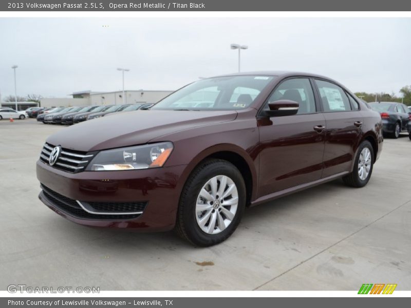 Front 3/4 View of 2013 Passat 2.5L S