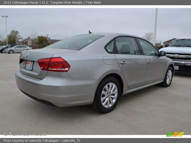 Tungsten Silver Metallic / Titan Black 2013 Volkswagen Passat 2.5L S