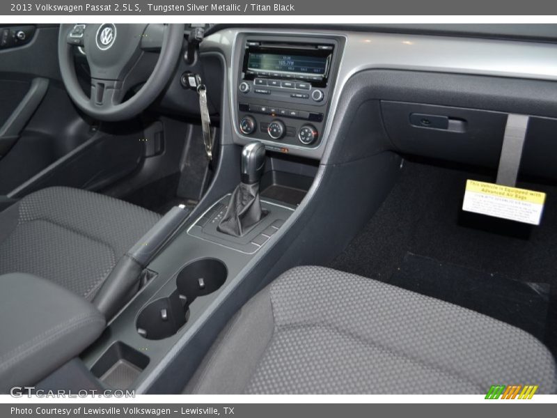 Tungsten Silver Metallic / Titan Black 2013 Volkswagen Passat 2.5L S
