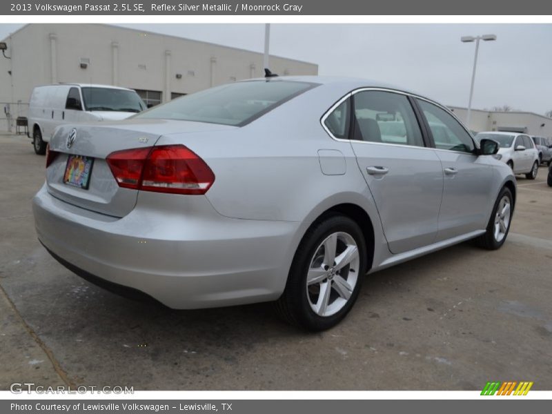 Reflex Silver Metallic / Moonrock Gray 2013 Volkswagen Passat 2.5L SE