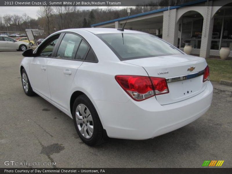 Summit White / Jet Black/Medium Titanium 2013 Chevrolet Cruze LS