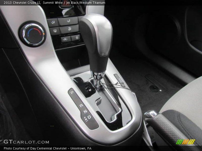 Summit White / Jet Black/Medium Titanium 2013 Chevrolet Cruze LS