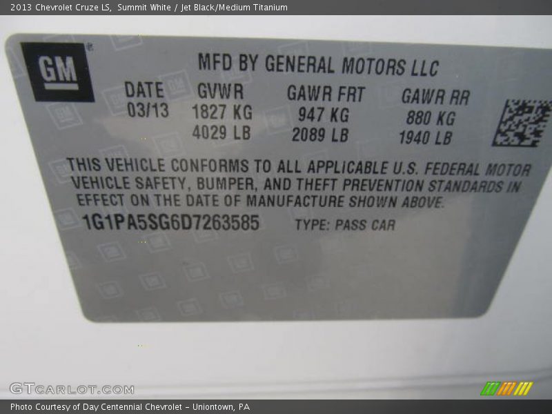 Summit White / Jet Black/Medium Titanium 2013 Chevrolet Cruze LS