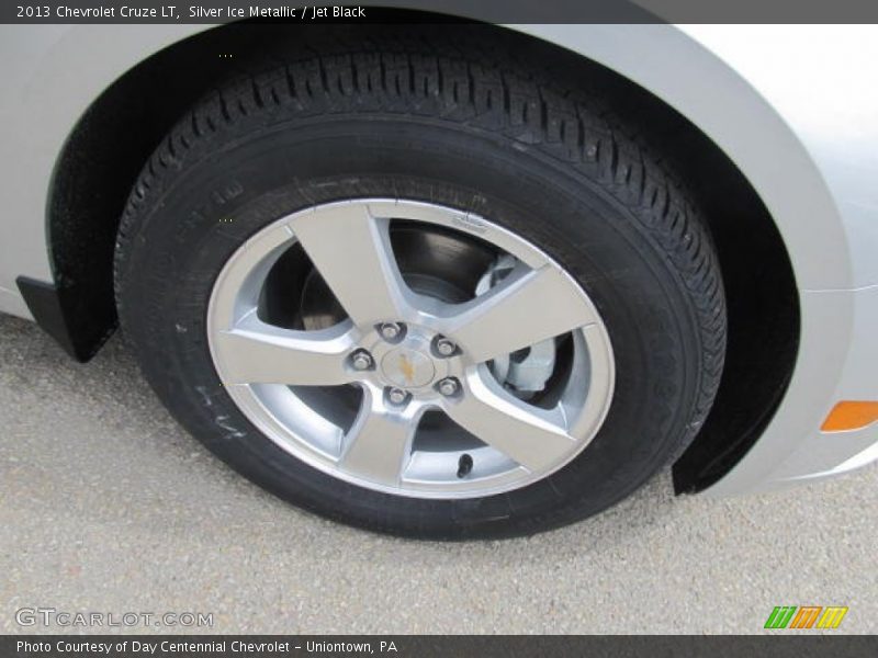 Silver Ice Metallic / Jet Black 2013 Chevrolet Cruze LT