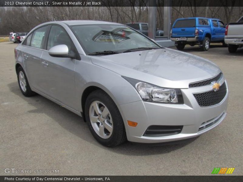 Silver Ice Metallic / Jet Black 2013 Chevrolet Cruze LT