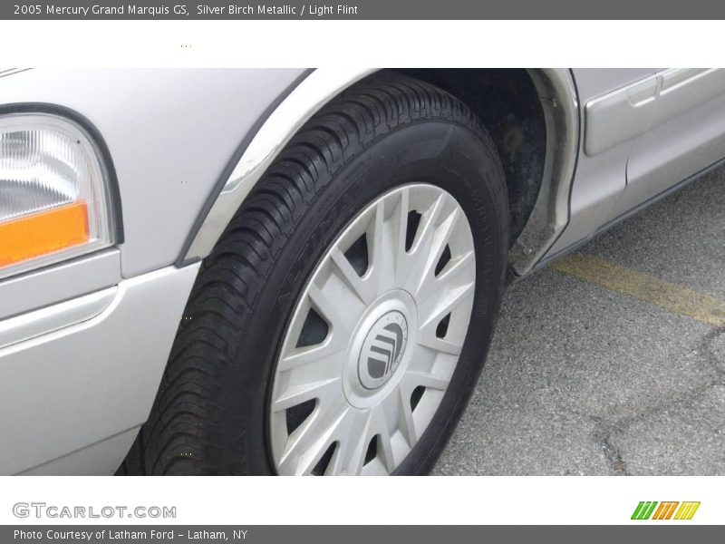 Silver Birch Metallic / Light Flint 2005 Mercury Grand Marquis GS