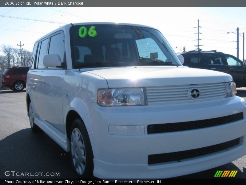 Polar White / Dark Charcoal 2006 Scion xB