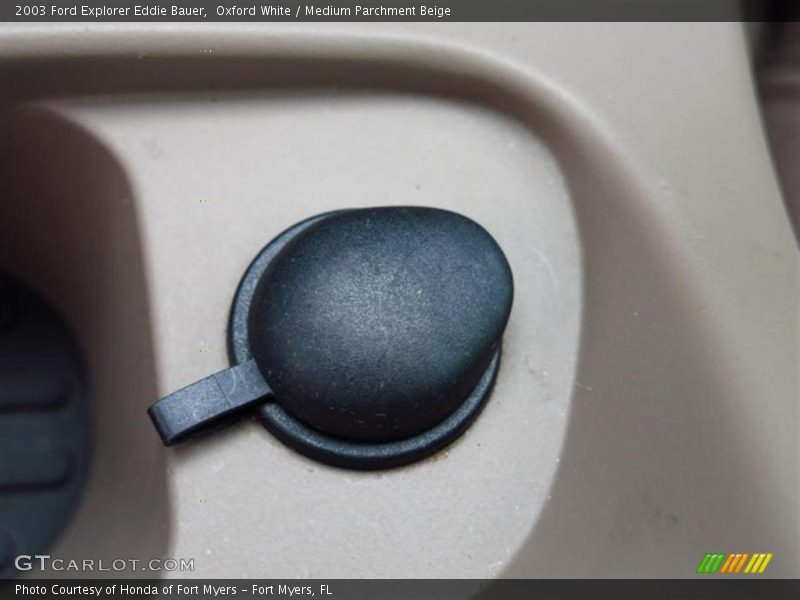 Oxford White / Medium Parchment Beige 2003 Ford Explorer Eddie Bauer