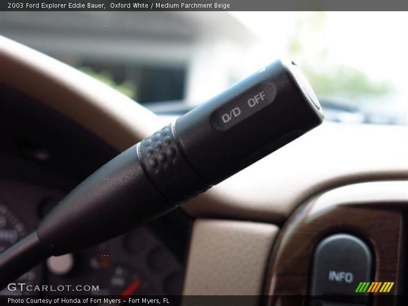 Oxford White / Medium Parchment Beige 2003 Ford Explorer Eddie Bauer