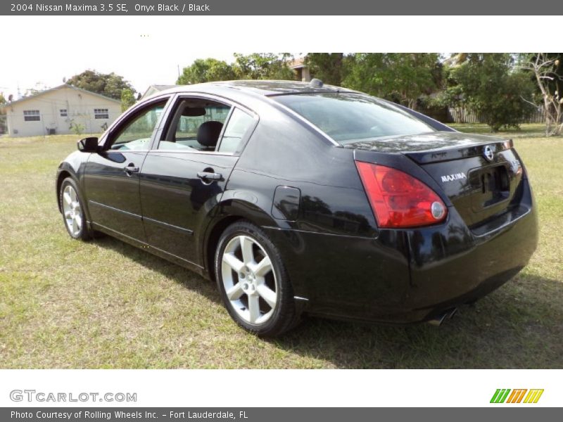 Onyx Black / Black 2004 Nissan Maxima 3.5 SE