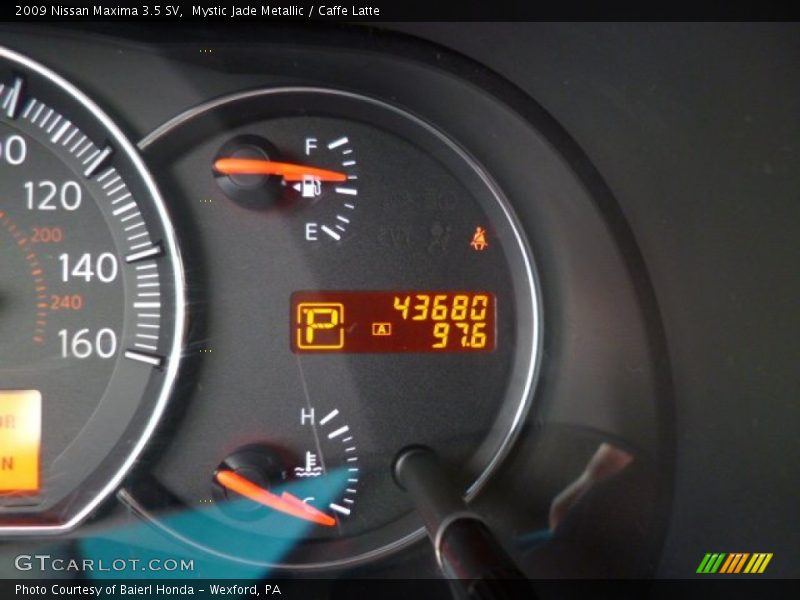 Mystic Jade Metallic / Caffe Latte 2009 Nissan Maxima 3.5 SV