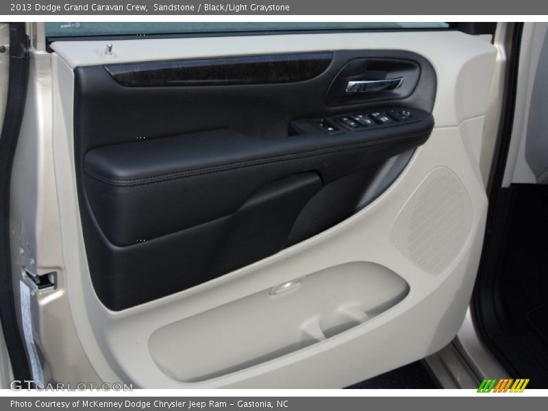 Sandstone / Black/Light Graystone 2013 Dodge Grand Caravan Crew