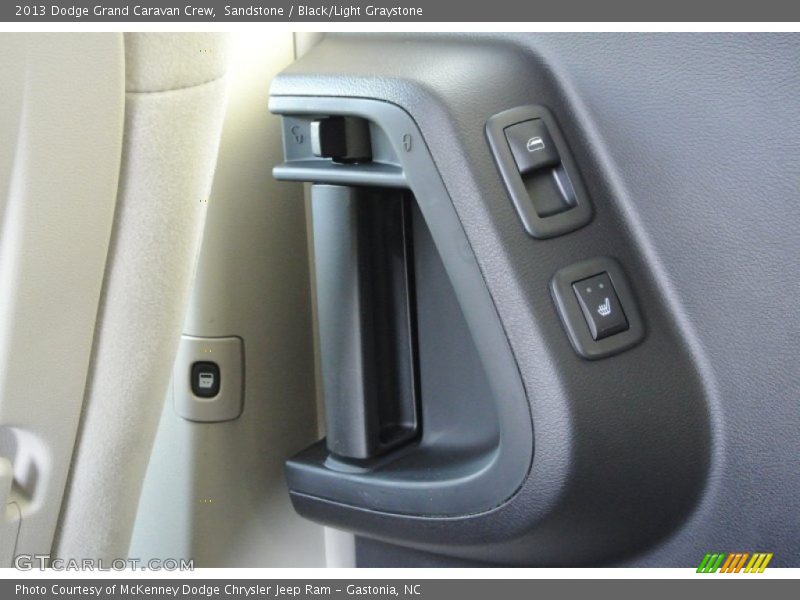 Sandstone / Black/Light Graystone 2013 Dodge Grand Caravan Crew