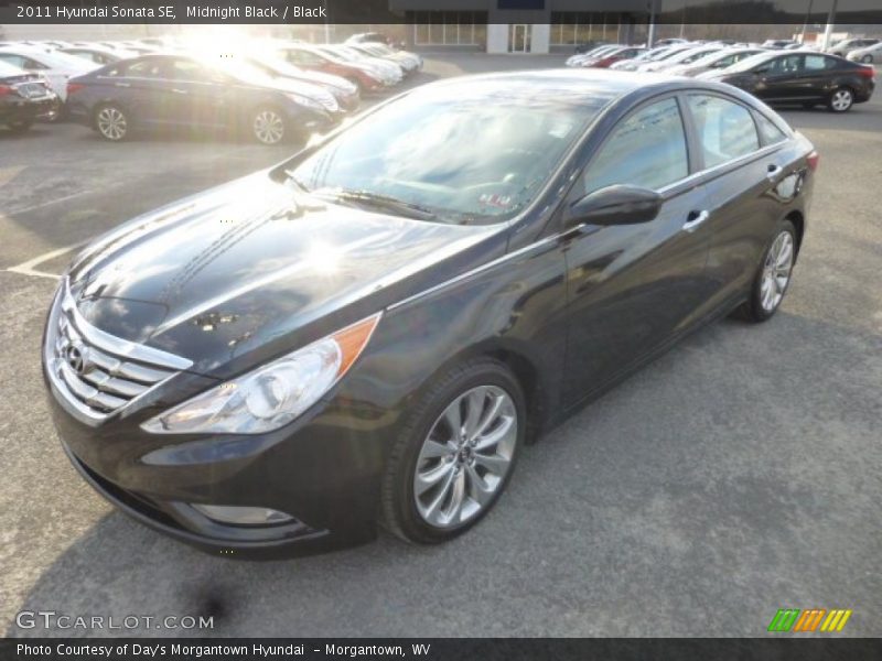 Midnight Black / Black 2011 Hyundai Sonata SE