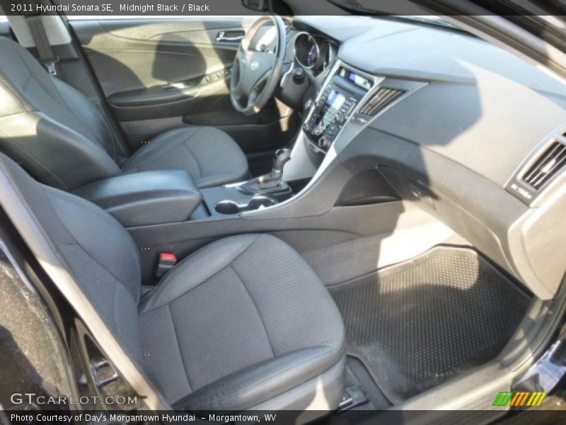 Midnight Black / Black 2011 Hyundai Sonata SE